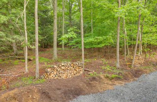 Mtn-View Middlebury Center Cabin Deck and Grill! - Foto 22