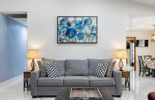 Ranch villa 1 level on half acre 8-min from Strip - Foto 11