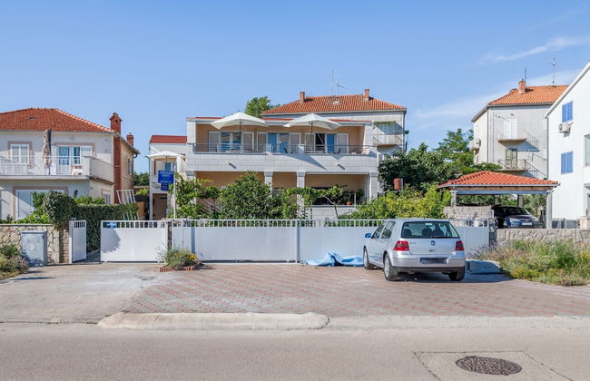 Seafront apt With Balcony, sea View and Mooring - Foto 27