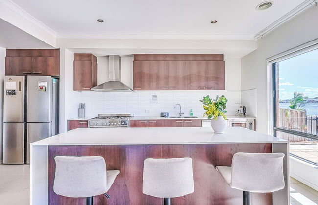 StayAU 5BR Lakefront Escape Point Cook - Foto 40