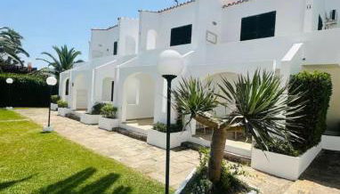 Cozy Apartment in Son Xoriguer Stays Walk to Beach - Foto 3, Garden