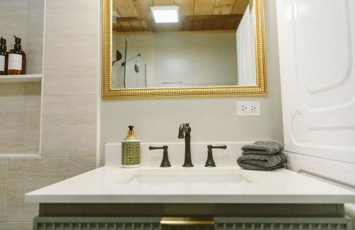 ADK Forest Cabin near Lake Placid with Hot Tub and Ice Bath - Foto 28