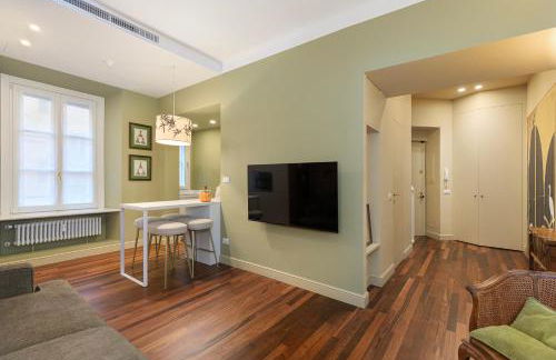 Elegant historic residence on a tree-lined avenue near Cadorna Station - Photo 28