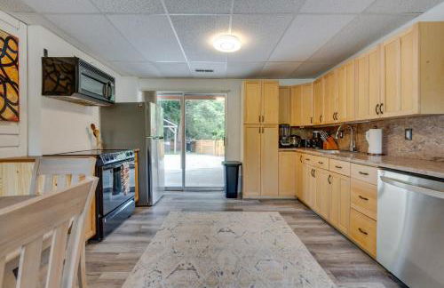 Cozy Kenmore Vacation Rental with Shared Hot Tub! - Foto 7