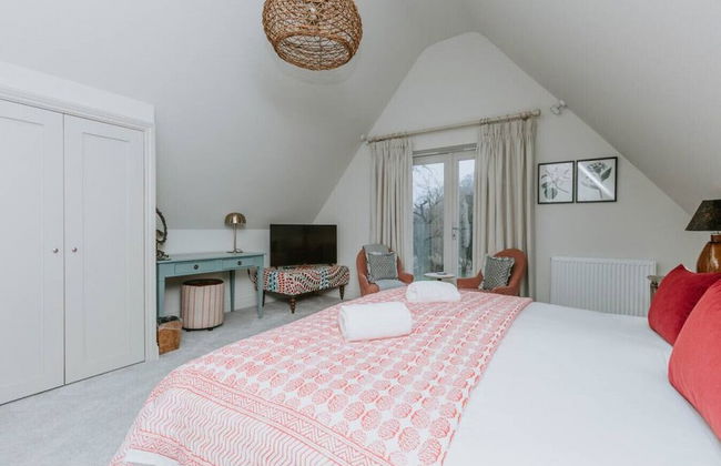 Hayward House Hot Tub Large Garden - From 1100 Per Night - Foto 13