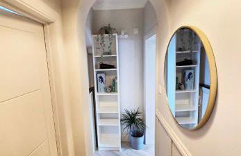 Rayan Heights Cosy 1 bedroom flat sleeps 2 perfect for contractors tourists families - Free parking - Foto 21