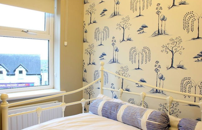 Luxurious KC House - Photo 13