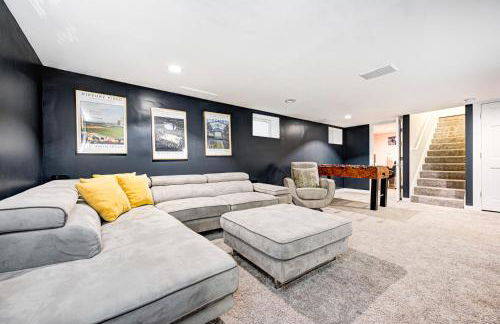 Indy Getaway - 5BR - Sleeps 16 - Arcade games - Perfect for families and groups - Foto 55