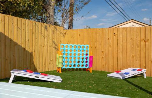 Private Pool 6 MI to Clearwater Beach Fire Pit Game Room - Photo 14