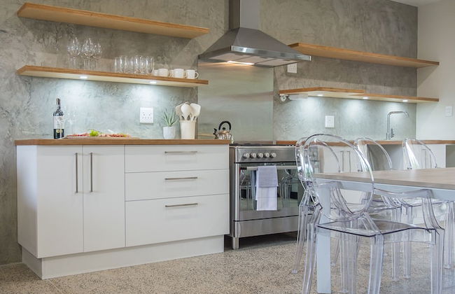 Apartments on The Eighteenth - Photo 25