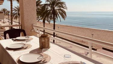 Precioso apartamento con chimenea y vistas al mar - Foto 2