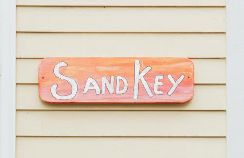 Hemingway KeyWest Vibes-mid term 2BR/1ba | St Pete - Foto 9