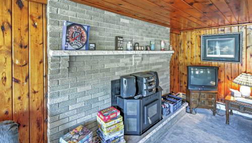 2 Mi to Boat Ramp! Family Cabin on Long Lake - Foto 4