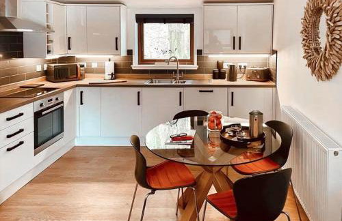 2 bed lodge with private hot tub in Aviemore - Foto 13