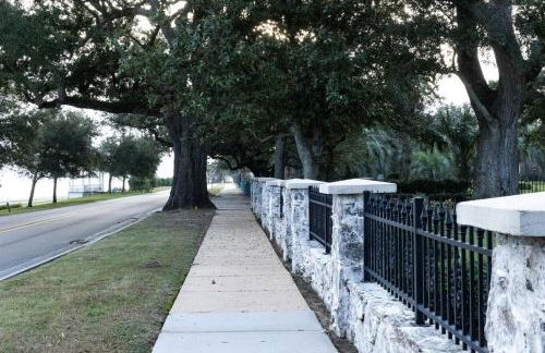 Seaside Veranda 7 - Steps to Beach, Pet-Friendly, Pool, Fast WiFi - Foto 36