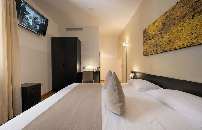 Ca' Pozzo Inn - Photo 12