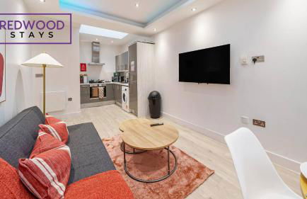 1 Bed 1 Bath, Modern Town Center Apartment, Netflix By Redwood Stays - Foto 48