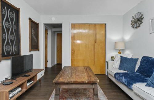 Charming 2-Bedroom Apartment - Foto 3