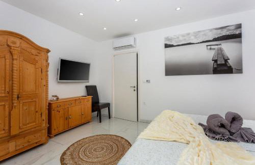 White Pearl Diamond Haus B, Opatija mit Meerblick & Pool - Foto 14