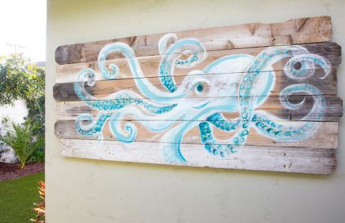 Adorable Octopus Hideaway 2 min walk to the beach! - Foto 29