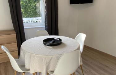 Studio 1er étage - Centre-ville - Local vélos disponible - Foto 3