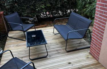 Loft Geek avec terrasse, piscine & parking - proche métro - Toulouse - Foto 2