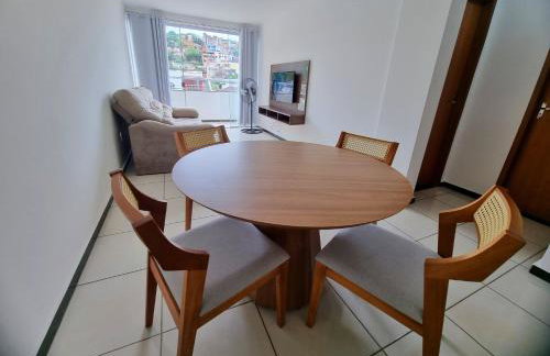 TH 3102 - Flat de 2 quartos com varanda - Foto 1