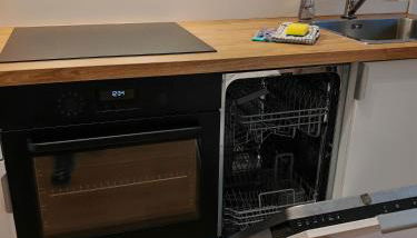 Studio Elchingen Modern wohnen nahe A7 A8 Workers welcome - Foto 5, stove, dishwasher