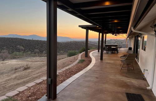 Winery Getaway with Spa and Amazing Hilltop View - Foto 45