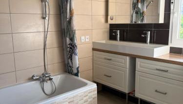 Elegant House near Château de Voltaire - Foto 3