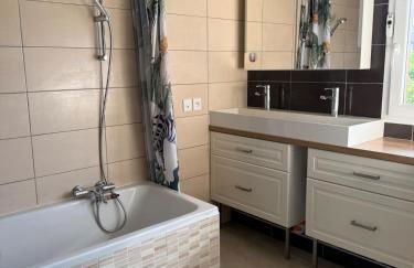 Elegant House near Château de Voltaire - Foto 3