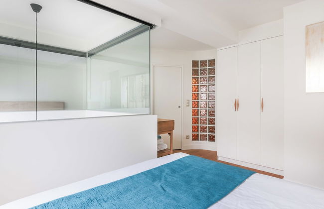 Newly Renovated Loft Bastille - Photo 5