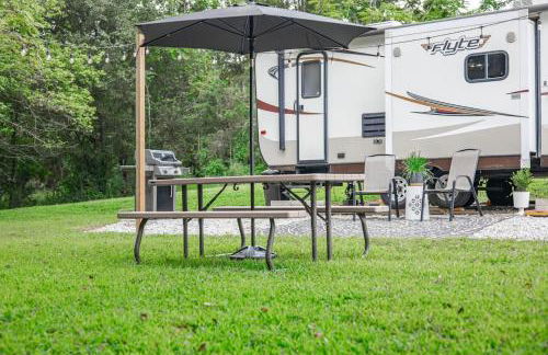 Camper- Relaxing Space After a Day of Hiking - Foto 4