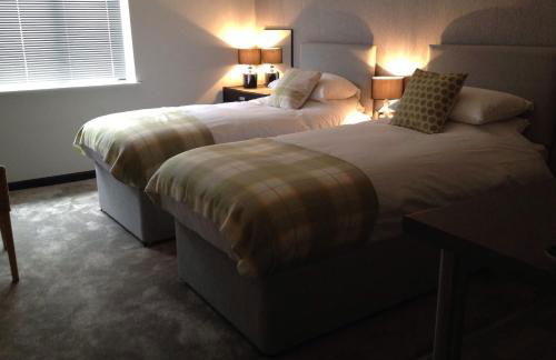 Rooms @ Number Six - Photo 17