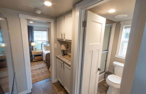 Pet friendly Tiny House Rental with new Access to Guadalupe River NBTX - Photo 16