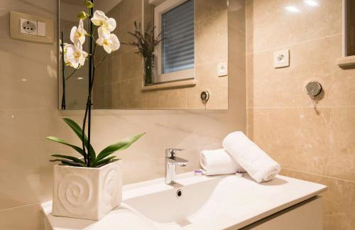 Villa Sweet Home Marija With Heated Pool - Foto 31