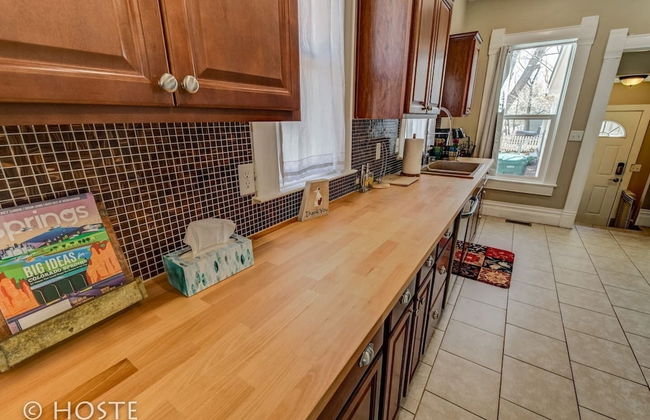 3 BR Beautifully Restored 1890`s Homedowntown - Foto 8