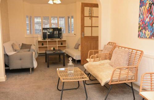 Cosy 5 Bedroom Central Birmingham - Photo 6