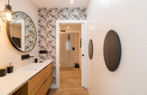 Espectacular Dúplex Céntrico con Parking - Foto 8