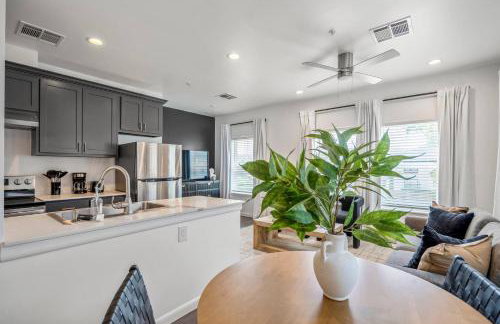 Trendy Studio With Private Parking Near Tx Med Ctr - Foto 12