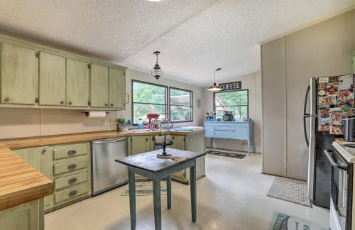 Lakeside Living Sparta Retreat with Game Room! - Foto 7