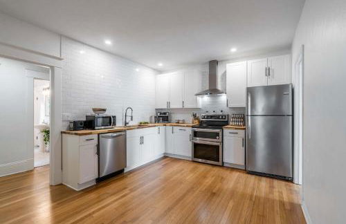 Newly Reno'd Historic Mansion 1 Mile to UF & DT - Photo 4