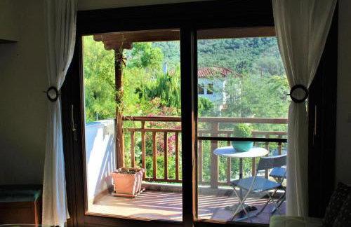 Estia Kleio - Foto 2