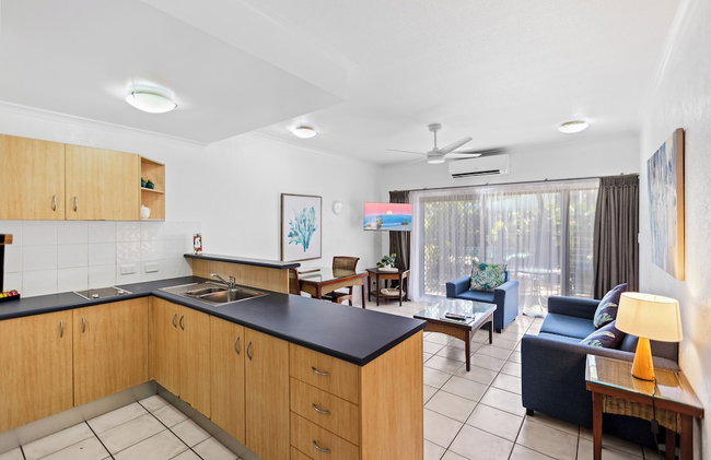 Trinity Beach Club Holiday Apartments - Foto 37