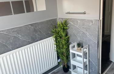 Affordable Luxury 4 Stunning apartment Sunderland close to City centre hospital Crown Works Studio and Nissan - Foto 18