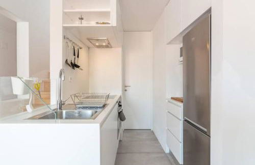 Beautiful Apartment with View of the Tagus River - Photo 21