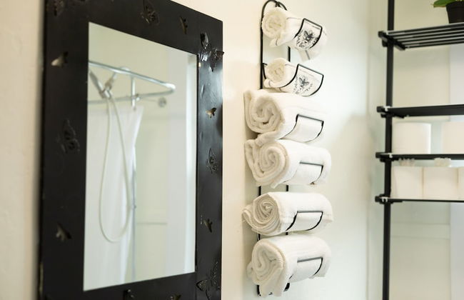 Charming Apt With King Bed in the Heart of SLC - Photo 20