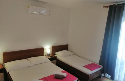 Apartmani Tina - Photo 11