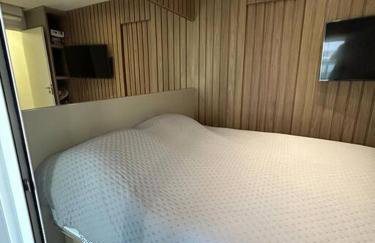 MARAVILHOSO, RIVIERA, 3 QUARTOS, MÓDULO 8, AR CONDICIONADO, PISCINA AQUECIDA, SERVIÇO de PRAIA !!!! - Photo 13