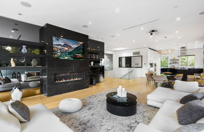 Sunset Heights - Elegant Modern Villa With Beautiful Views in the Hills - Foto 12